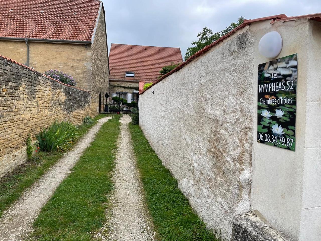 Les Nympheas 52 Panzió Orges Kültér fotó